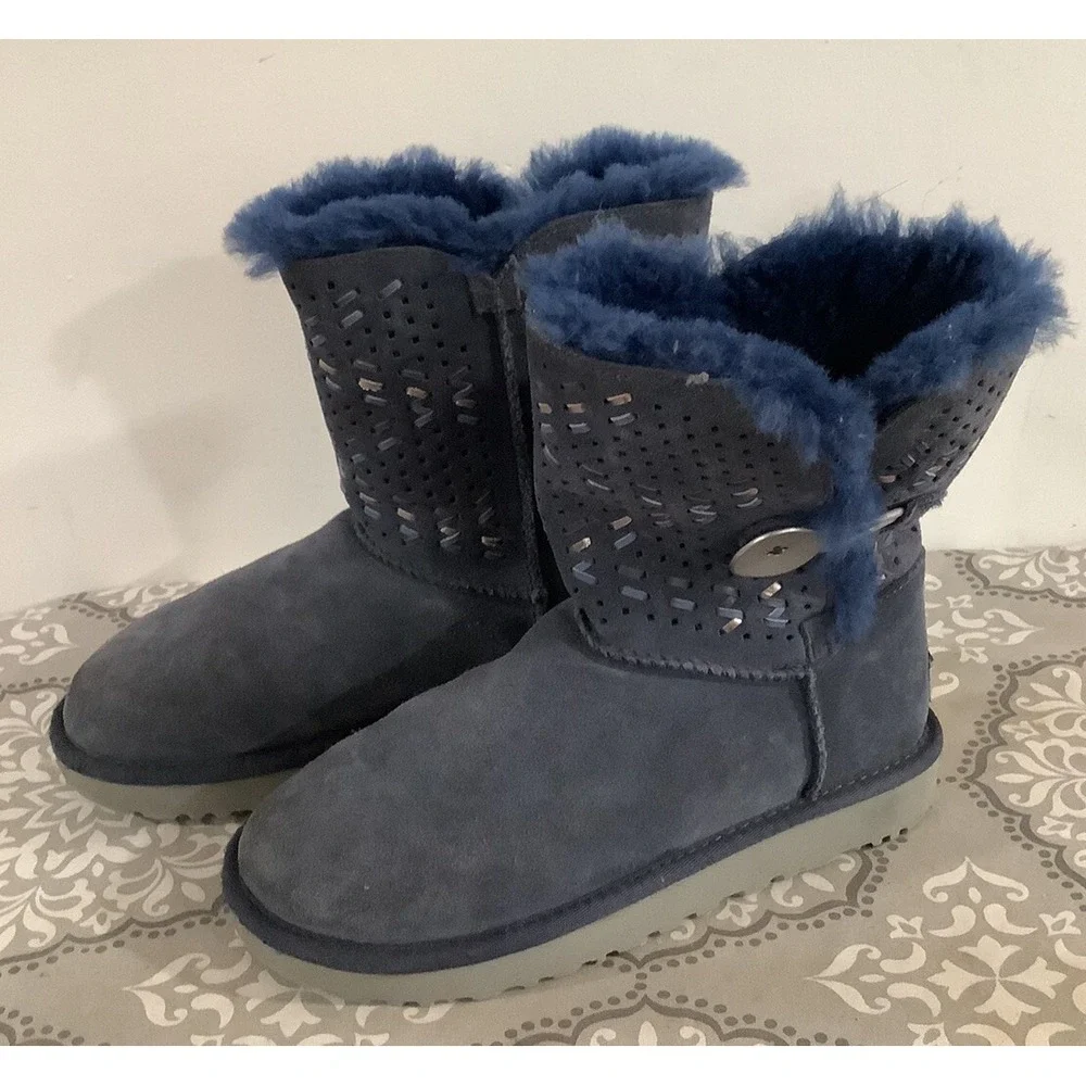 UGG BAILEY BUTTON WOMEN SHORT BOOTS TEHUANO NAVY US 6